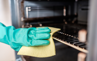 How Does A Self-Cleaning Oven Work & How Do You Use It?
